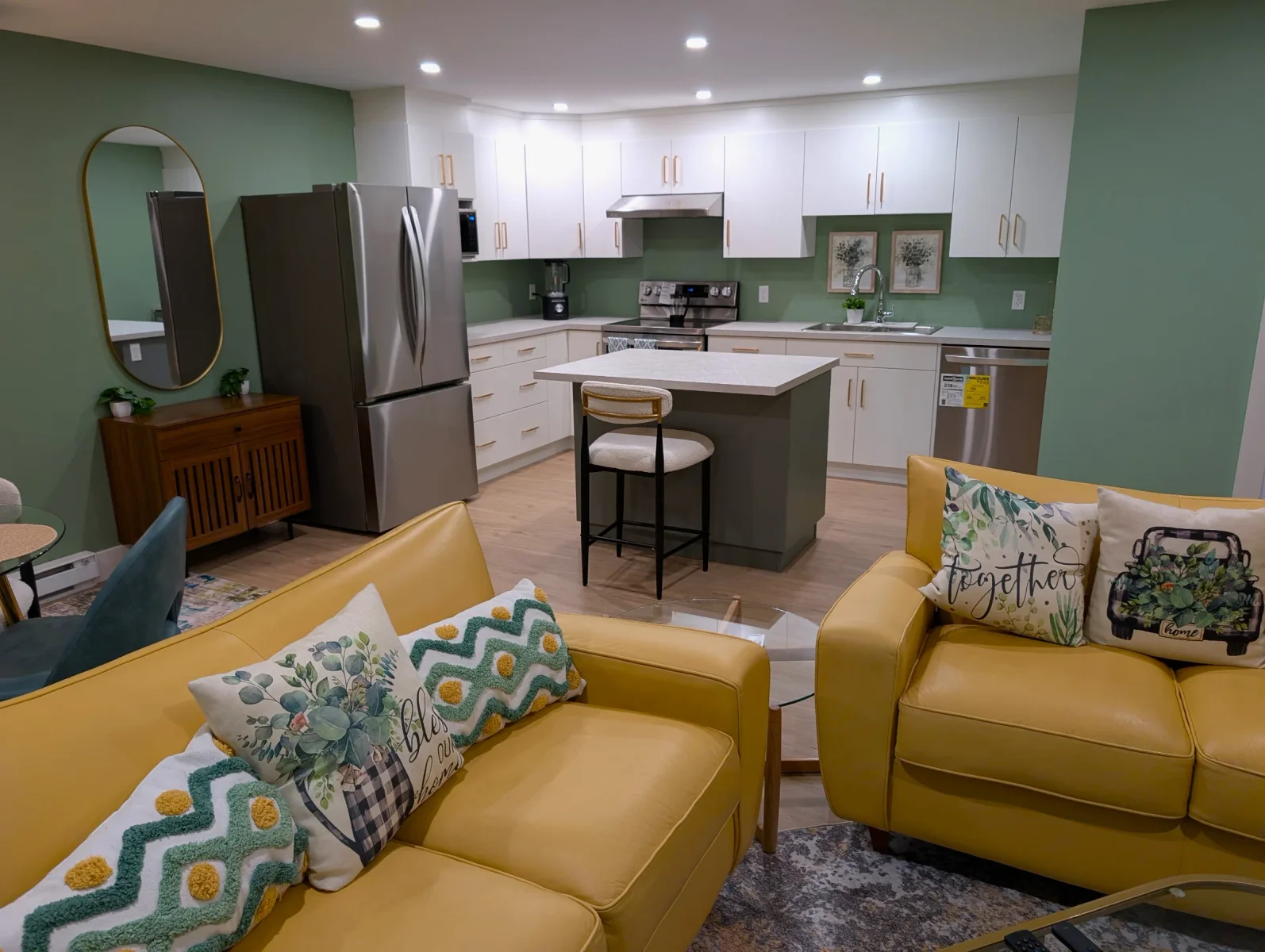 Bright, Modern & Fully Furnished 1-Bedroom Legal Suite — Perfect for Travel Medical Professionals